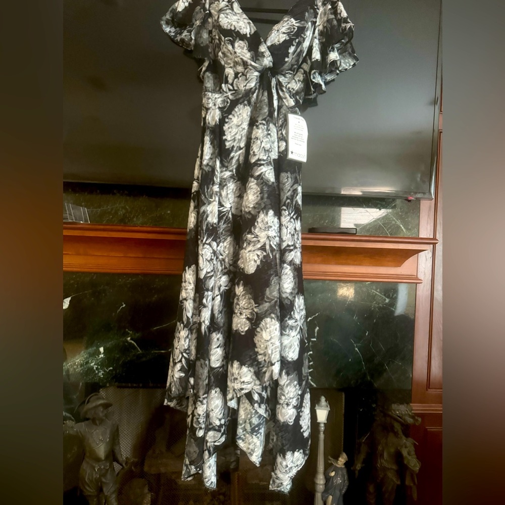Cute.. sexy dress..